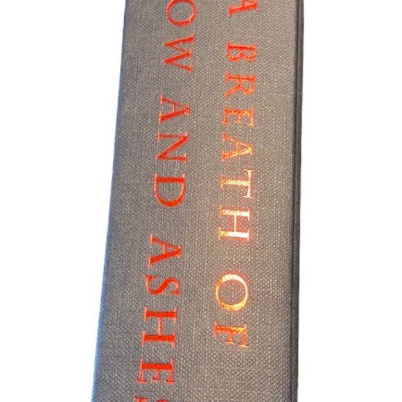 A Breath of Snow and Ashes (Outlander) Hardcover book - Picture 5 of 5